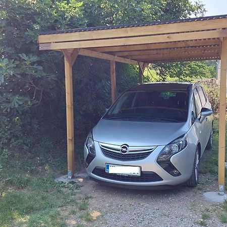 Apartma Rizana Dekani Екстер'єр фото