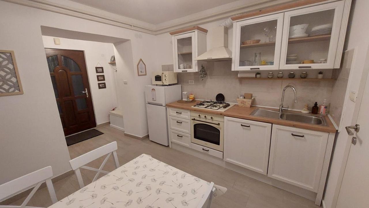 Apartma Rizana Dekani Екстер'єр фото
